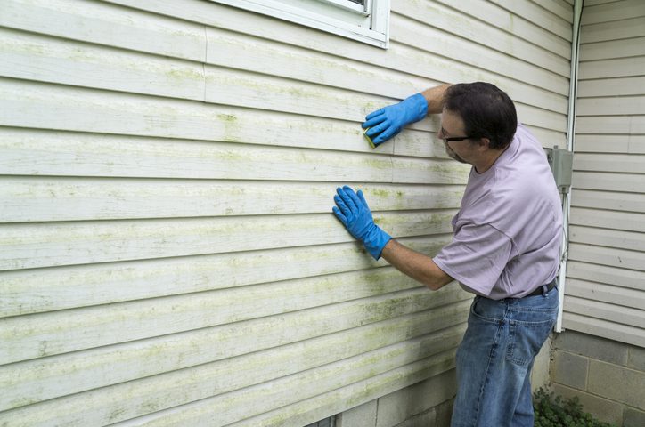 cleaning vinyl sliding